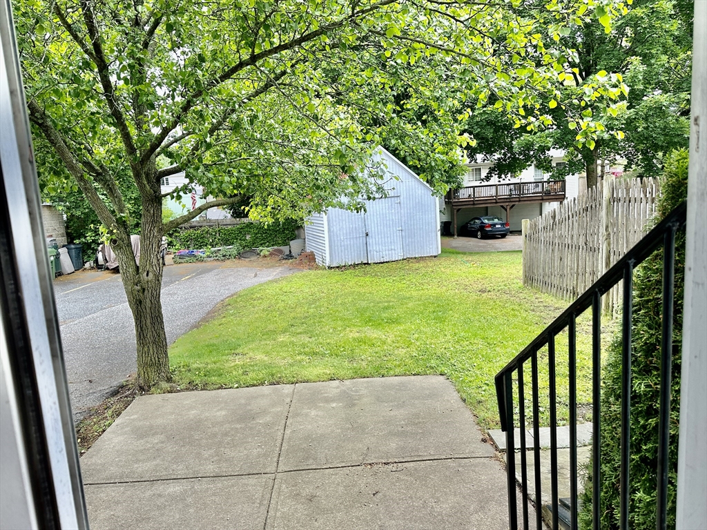 3 bed, 2 bath apartment for rent at 17 Myrtle St Unit 17, Watertown — photo 5 of 11