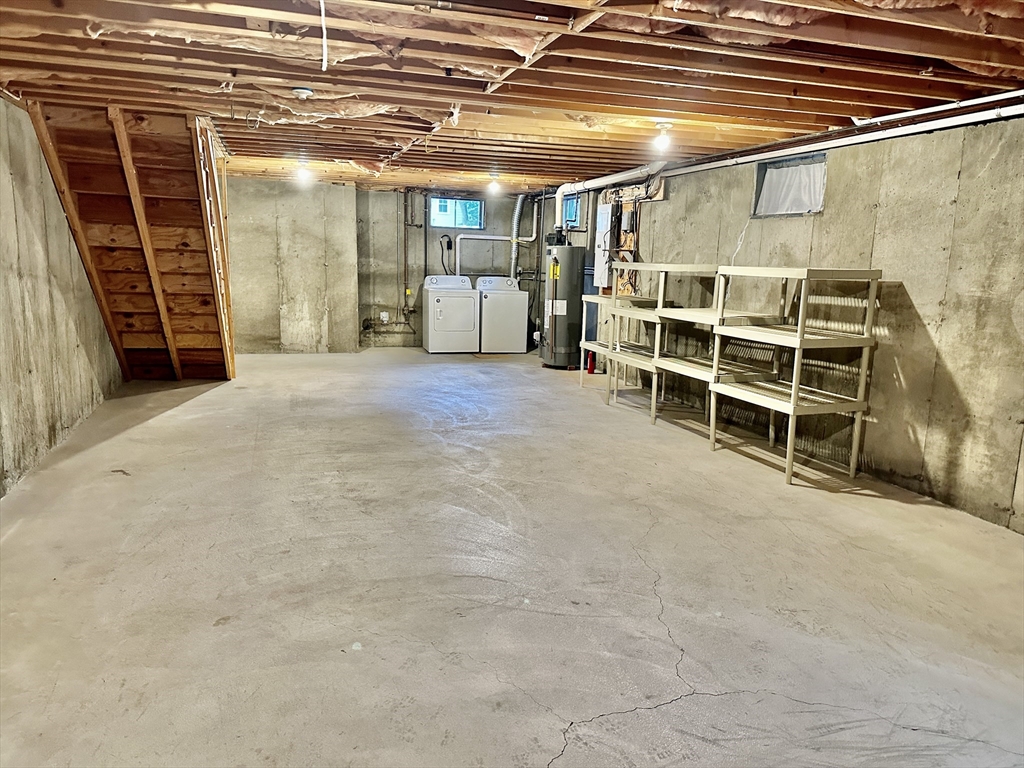 3 bed, 2 bath apartment for rent at 17 Myrtle St Unit 17, Watertown — photo 10 of 11