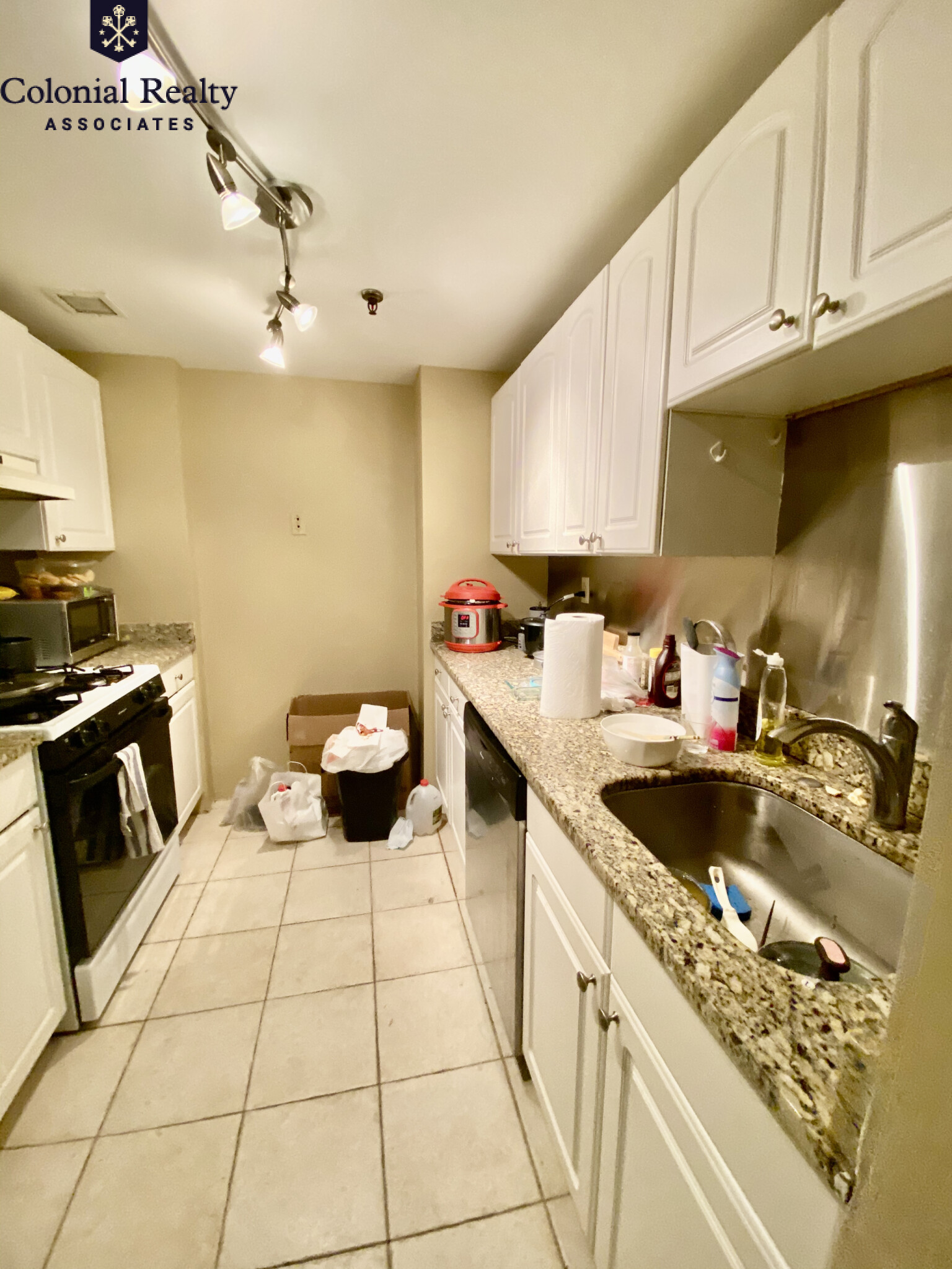 2 bed, 1.5 bath apartment for rent at 17 North Beacon St Unit 15-703, Allston — photo 4 of 9