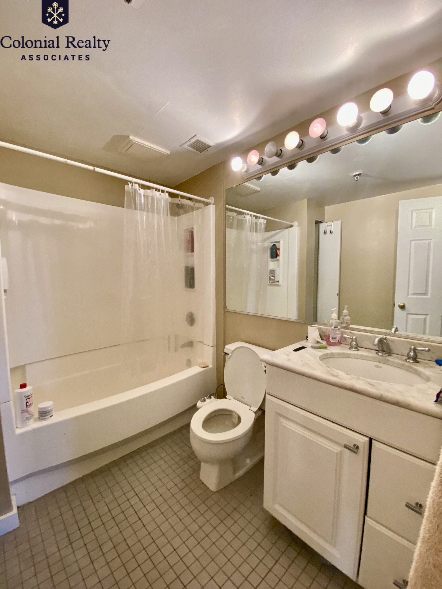 2 bed, 1.5 bath apartment for rent at 17 North Beacon St Unit 15-704, Allston — photo 5 of 9