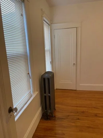 3 bed, 1 bath apartment for rent at 17 North Woodford St Unit 1, Worcester — photo 13 of 15
