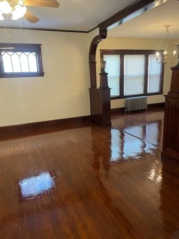 3 bed, 1 bath apartment for rent at 17 North Woodford St Unit 1, Worcester — photo 7 of 15