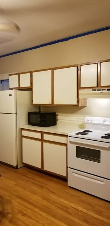 3 bed, 1 bath apartment for rent at 17 North Woodford St Unit 1, Worcester — photo 5 of 15