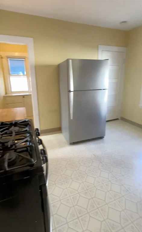 3 bed, 1 bath apartment for rent at 17 Oakland Unit 17, Watertown — photo 12 of 22