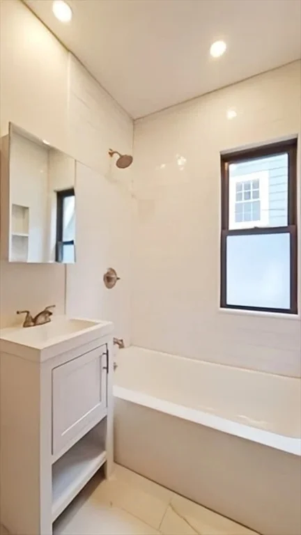3 bed, 1 bath apartment for rent at 17 Oakledge Unit 2, Arlington — photo 9 of 24