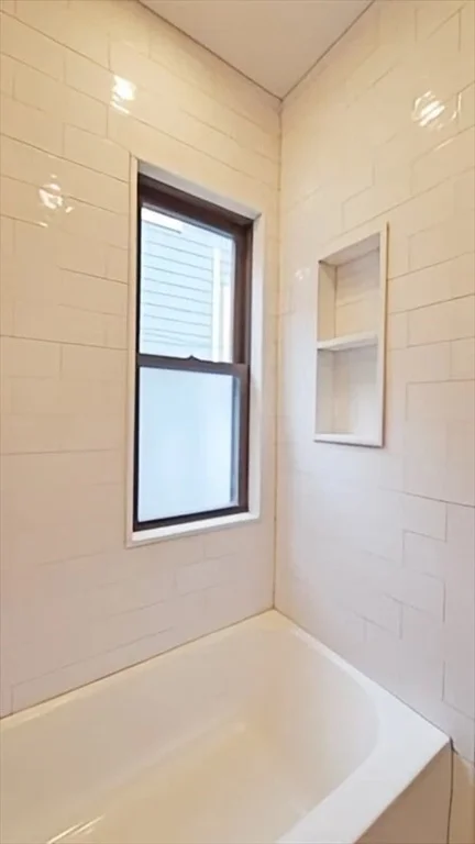 3 bed, 1 bath apartment for rent at 17 Oakledge Unit 2, Arlington — photo 8 of 24