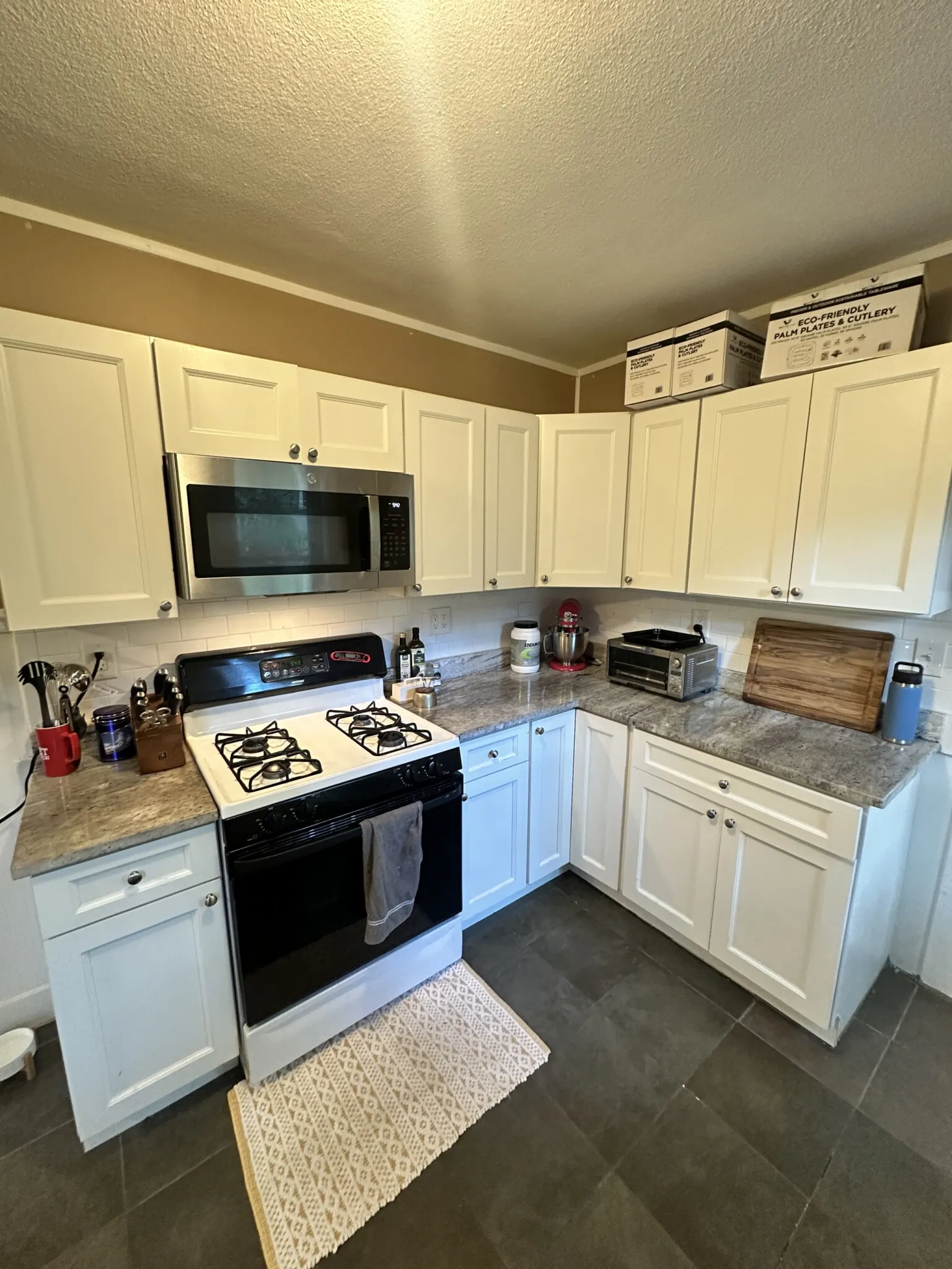 2 bed, 1 bath apartment for rent at 17 Orrin St Unit 2, Neighborhood Nine — photo 7 of 17