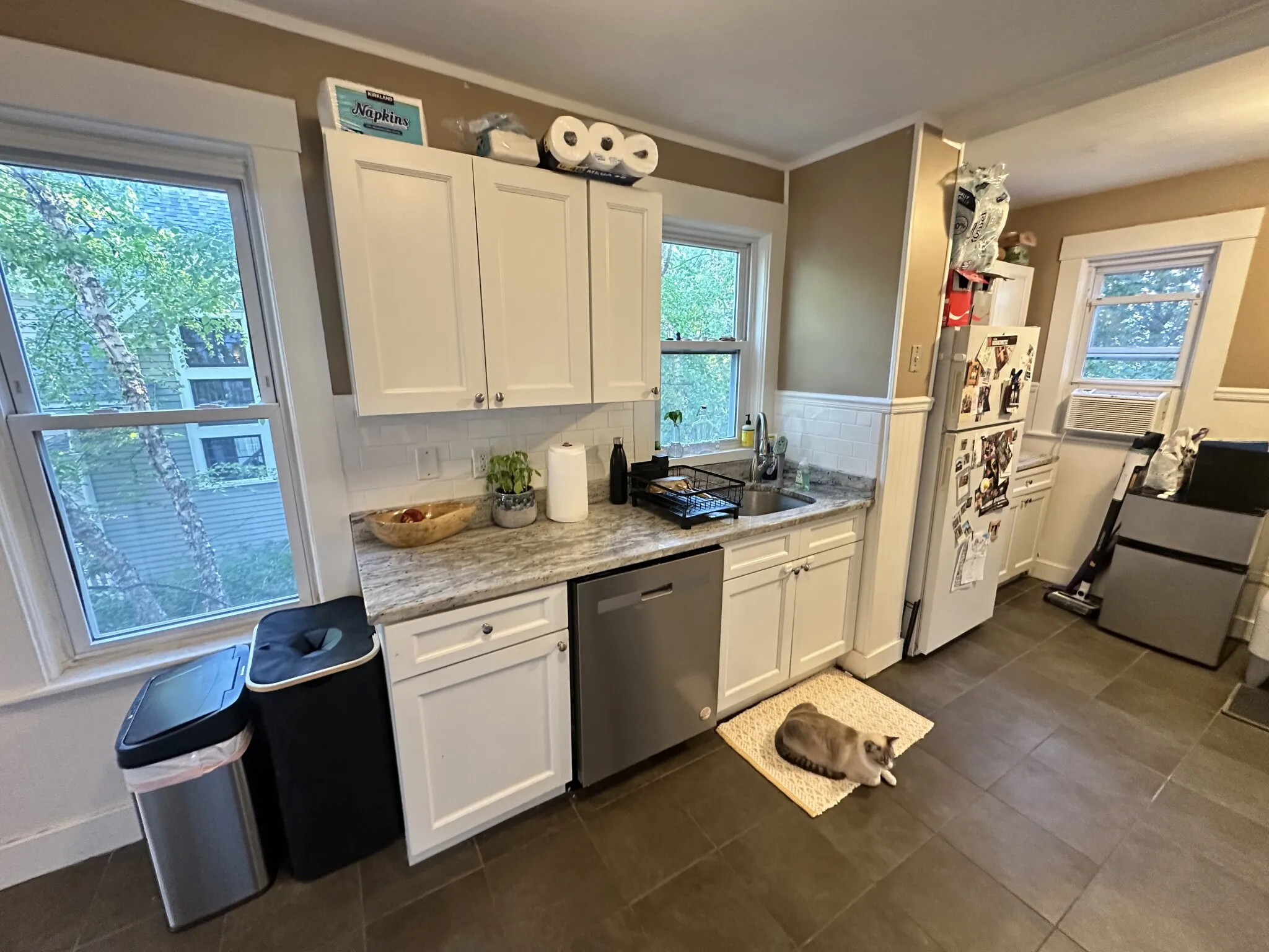 2 bed, 1 bath apartment for rent at 17 Orrin St Unit 2, Neighborhood Nine — photo 11 of 17