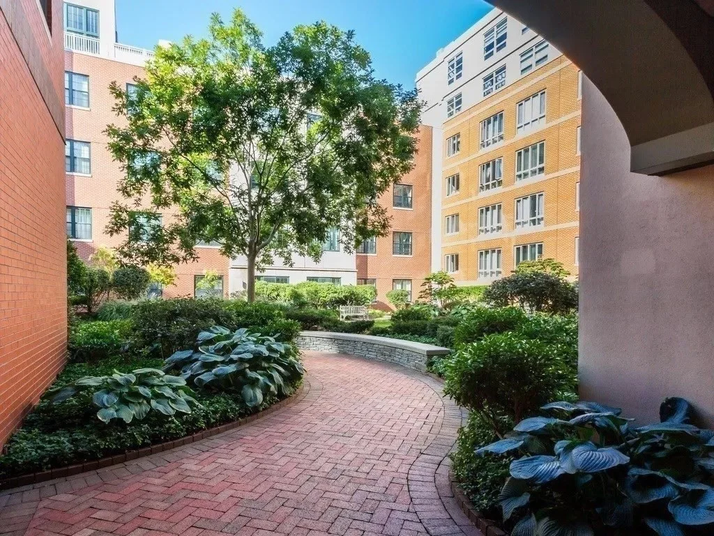 2 bed, 2 bath apartment for rent at 17 Otis St Unit 503, East Cambridge — photo 11 of 13