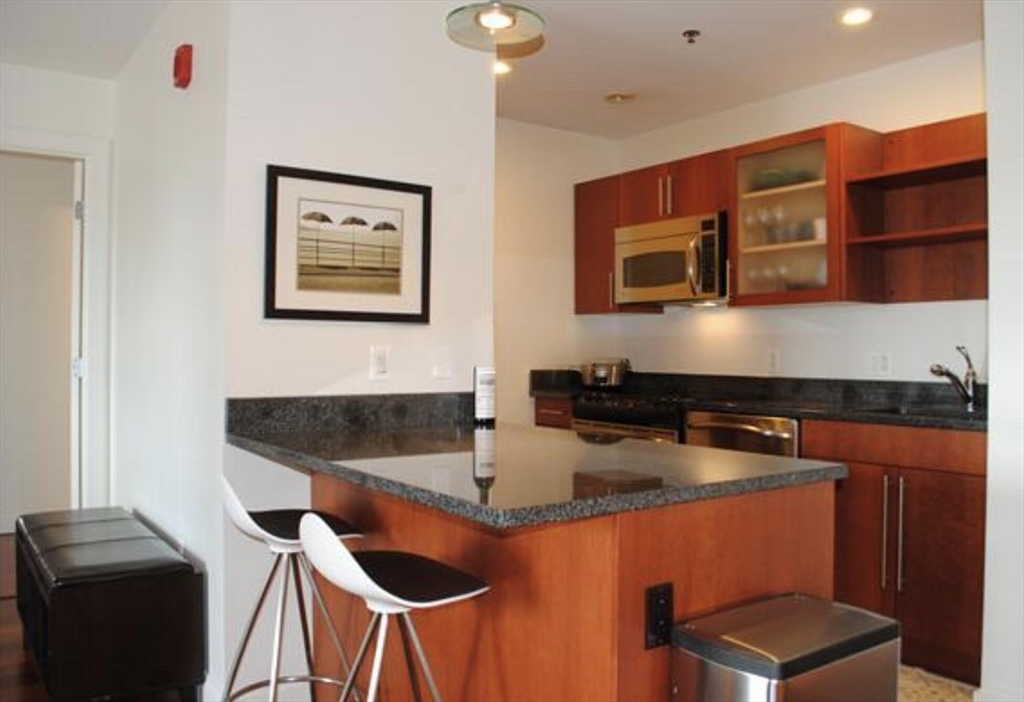 2 bed, 2 bath apartment for rent at 17 Otis St Unit 601, East Cambridge — photo 3 of 13