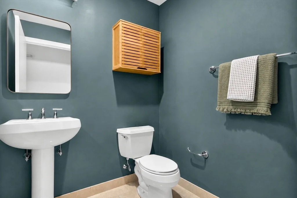 2 bed, 1 bath apartment for rent at 17 Otis Unit D308, East Cambridge — photo 8 of 14