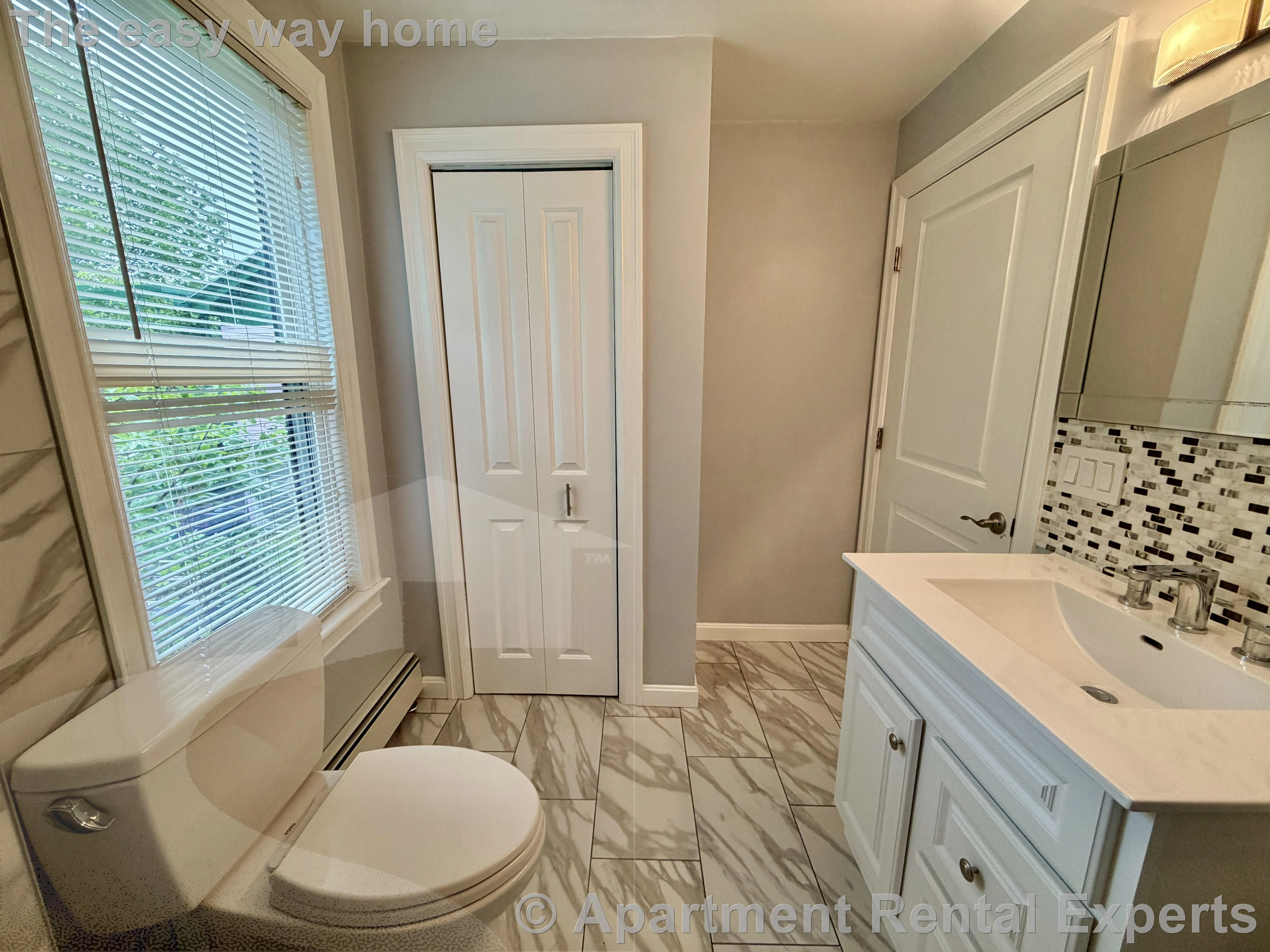 2 bed, 1 bath apartment for rent at 17 Oxford St Unit 1, Spring Hill — photo 6 of 19