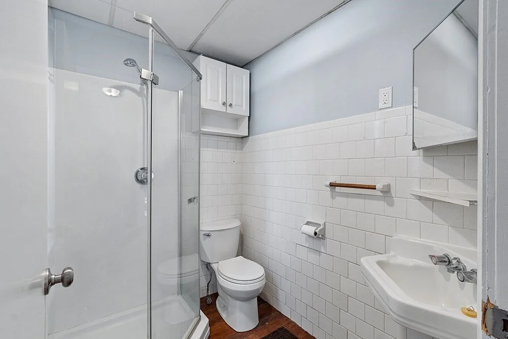 1 bed, 1 bath apartment for rent at 17 Park St Unit 1R, Pepperell — photo 5 of 13