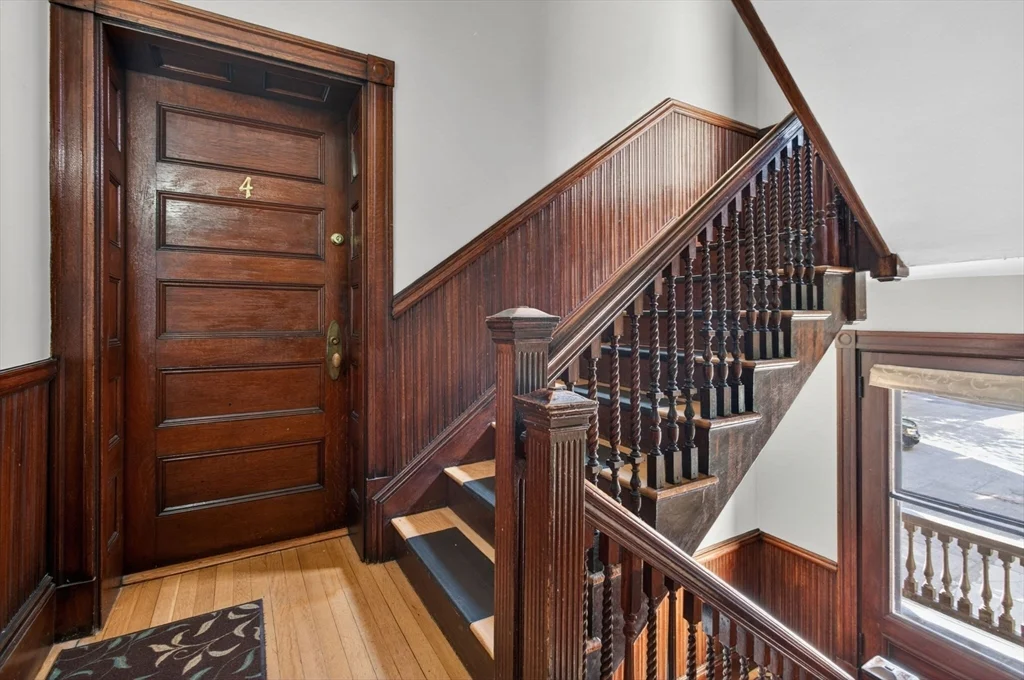 3 bed, 1 bath apartment for rent at 17 Park Vale Unit 4A, Coolidge Corner — photo 21 of 24