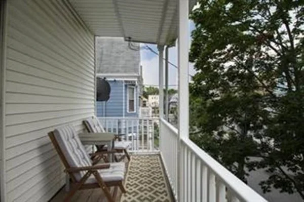 2 bed, 1 bath apartment for rent at 17 Pearson Ave Unit 3, Davis Square — photo 7 of 8