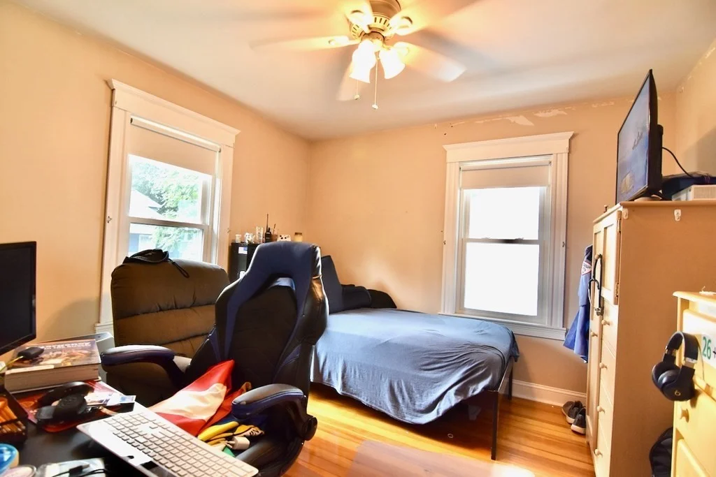 2 bed, 1 bath apartment for rent at 17 Pembroke St Unit 1, Quincy — photo 9 of 18