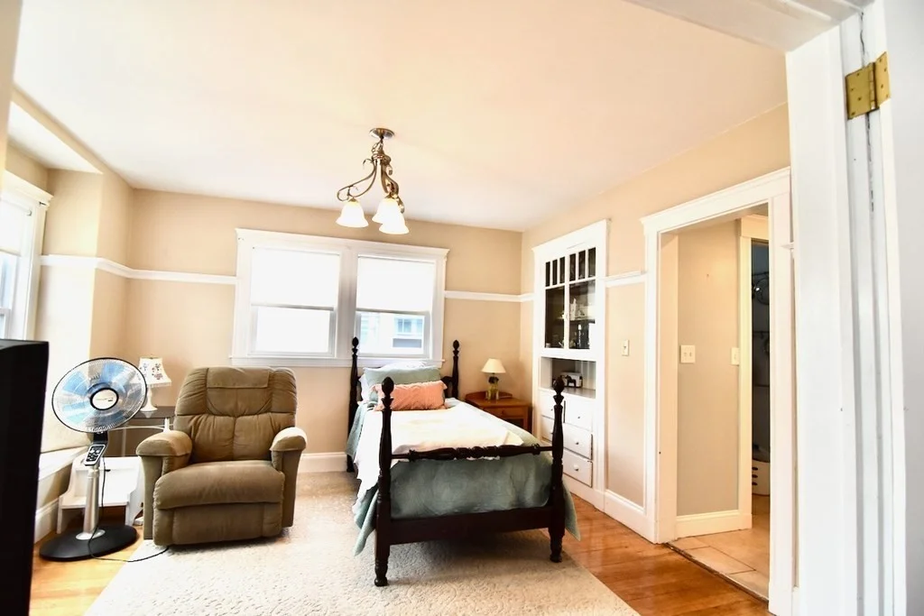 2 bed, 1 bath apartment for rent at 17 Pembroke St Unit 1, Quincy — photo 11 of 18