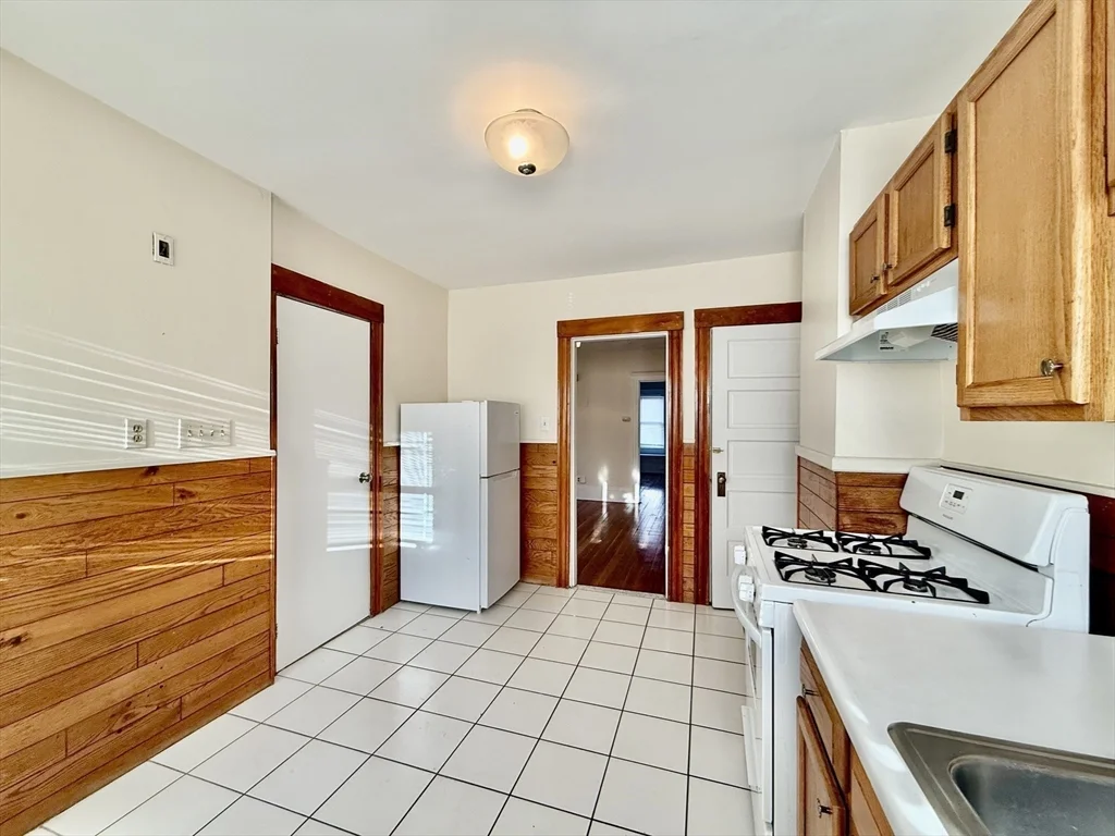 1 bed, 1 bath apartment for rent at 17 Pierce St Unit 17, Quincy — photo 12 of 16