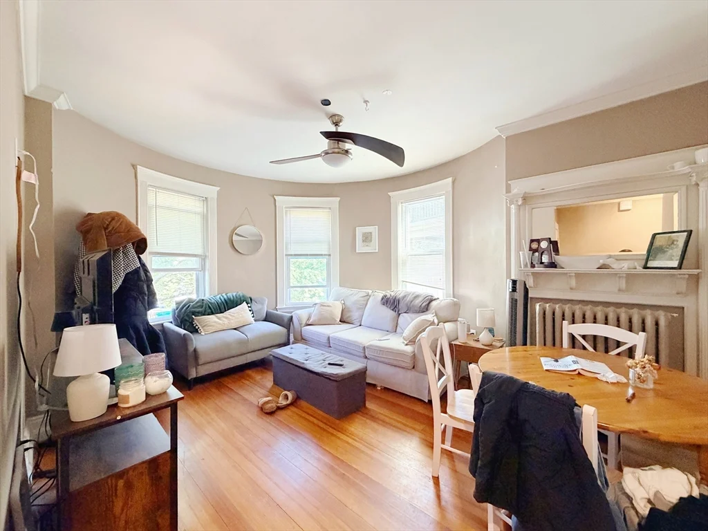 4 bed, 1 bath apartment for rent at 17 Pleasant St Unit 2, Dorchester — photo 7 of 13