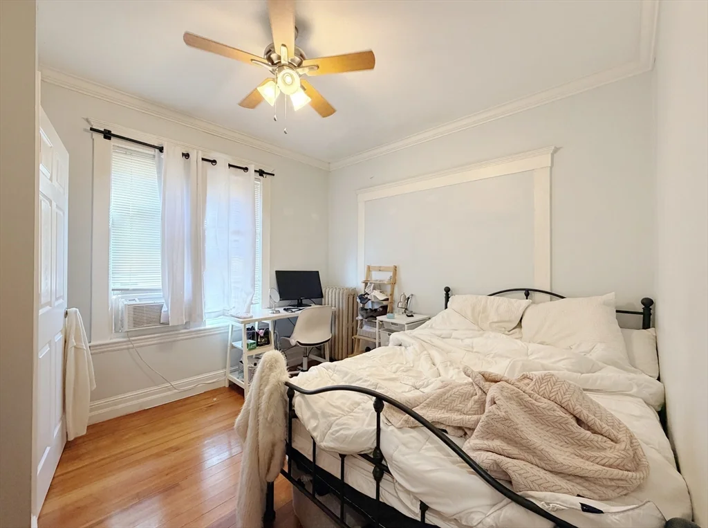 4 bed, 1 bath apartment for rent at 17 Pleasant St Unit 2, Dorchester — photo 9 of 13