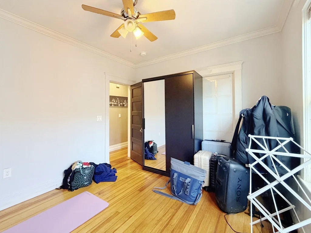 4 bed, 1 bath apartment for rent at 17 Pleasant St Unit 3, Dorchester — photo 10 of 14