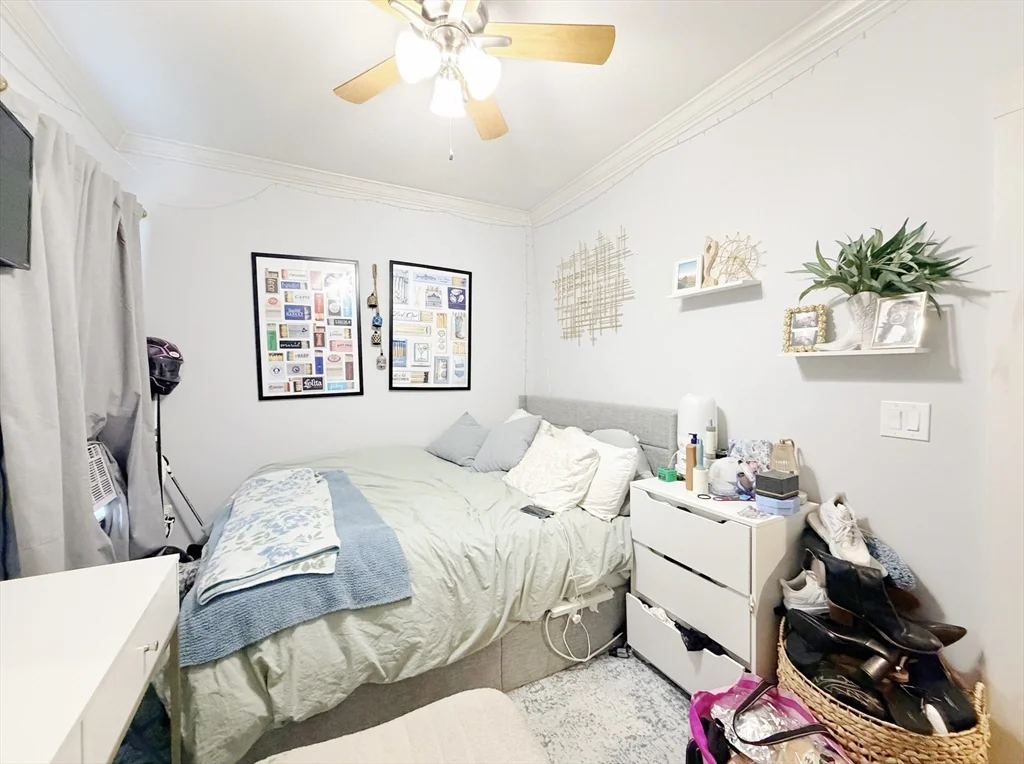 4 bed, 1 bath apartment for rent at 17 Pleasant St Unit 3, Dorchester — photo 11 of 14
