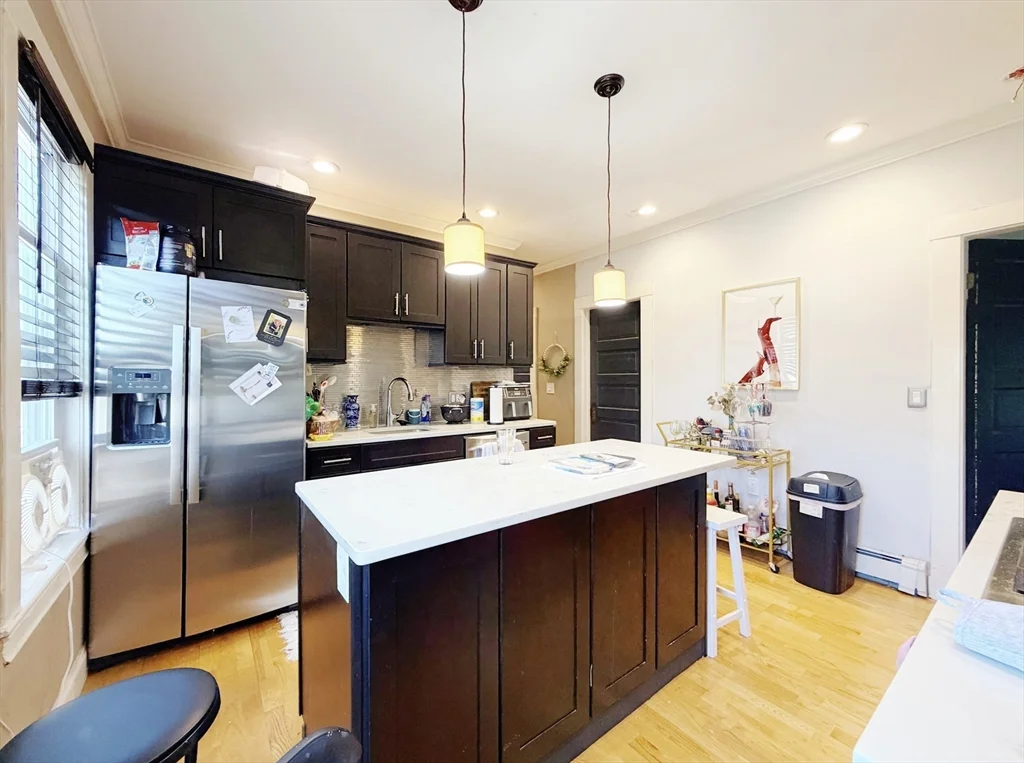 4 bed, 1 bath apartment for rent at 17 Pleasant St Unit 3, Dorchester — photo 3 of 14