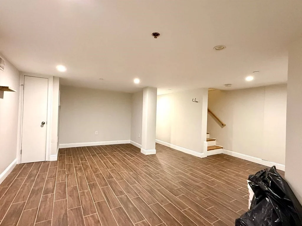 3 bed, 2 bath apartment for rent at 17 Plymouth St Unit 1, Kendall Square — photo 5 of 9
