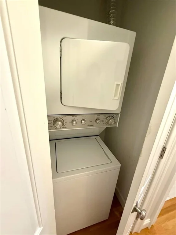 3 bed, 2 bath apartment for rent at 17 Plymouth St Unit 1, Kendall Square — photo 9 of 9