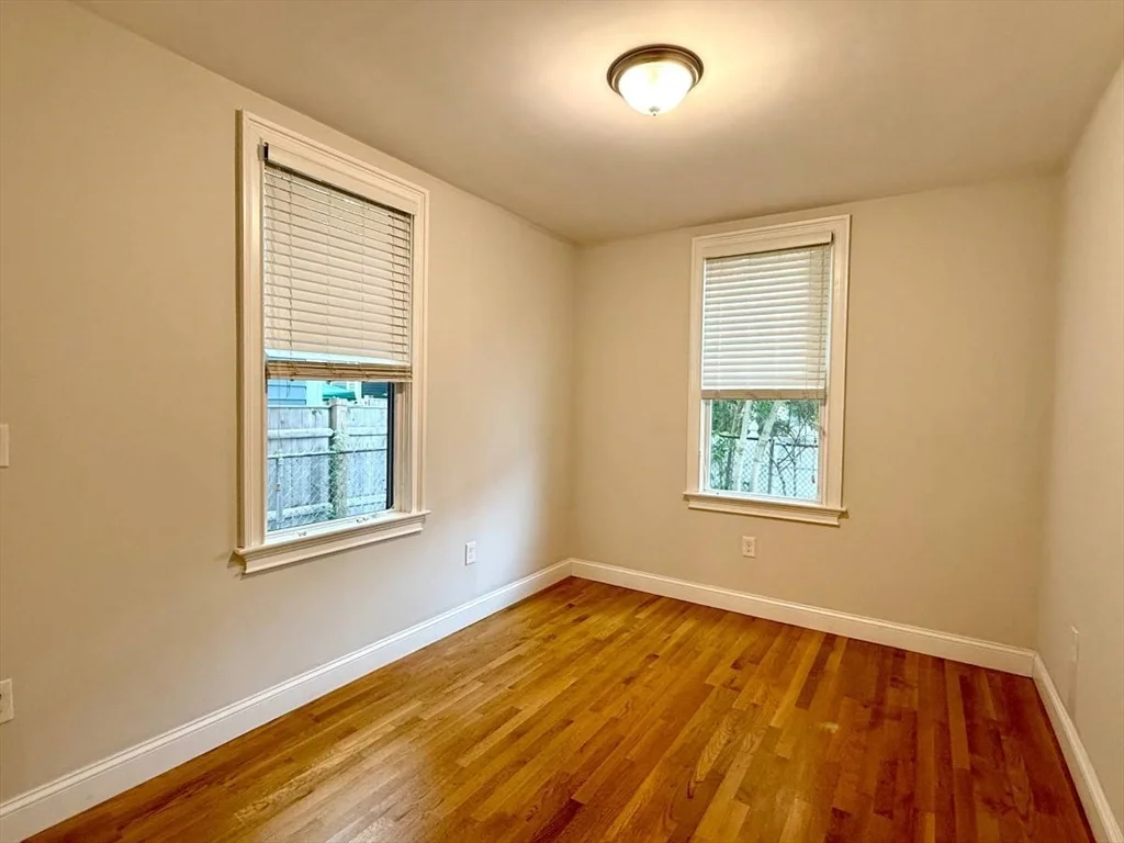 3 bed, 2 bath apartment for rent at 17 Plymouth St Unit 1, Kendall Square — photo 3 of 9