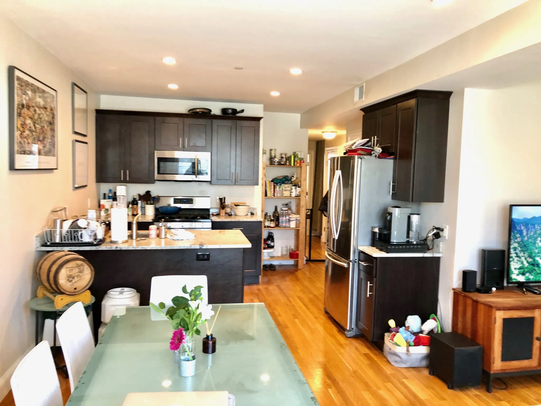 2 bed, 1 bath apartment for rent at 17 Plymouth St Unit 2, Wellington-Harrington — photo 3 of 10
