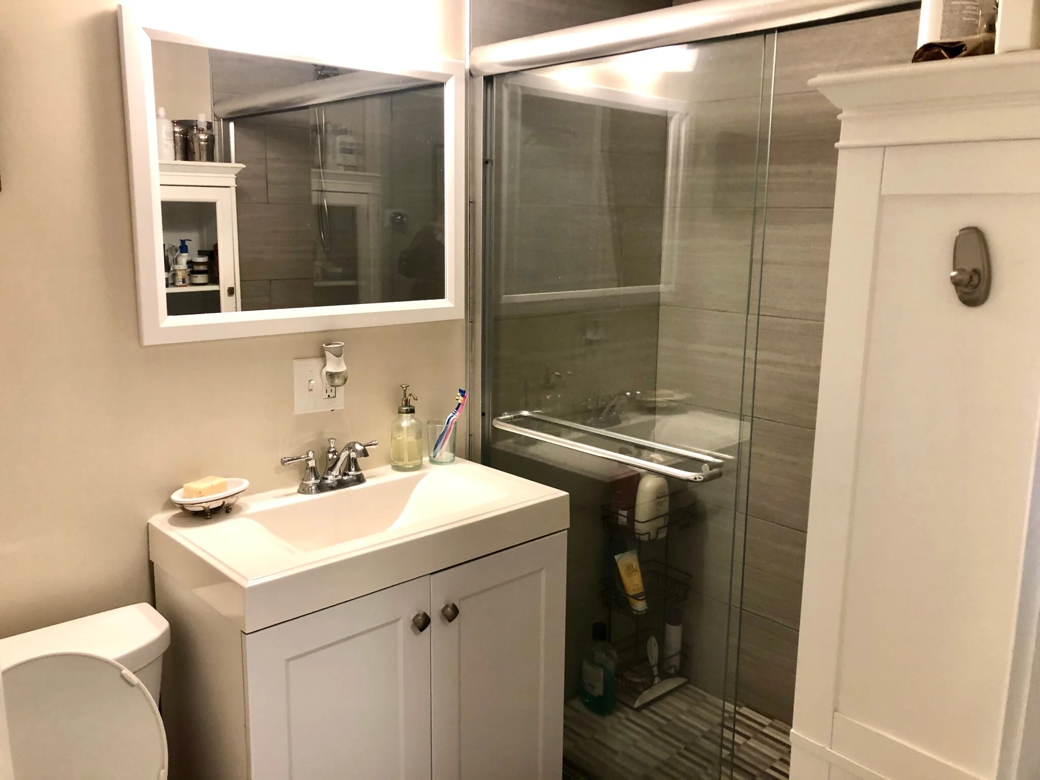 2 bed, 1 bath apartment for rent at 17 Plymouth St Unit 2, Wellington-Harrington — photo 10 of 10