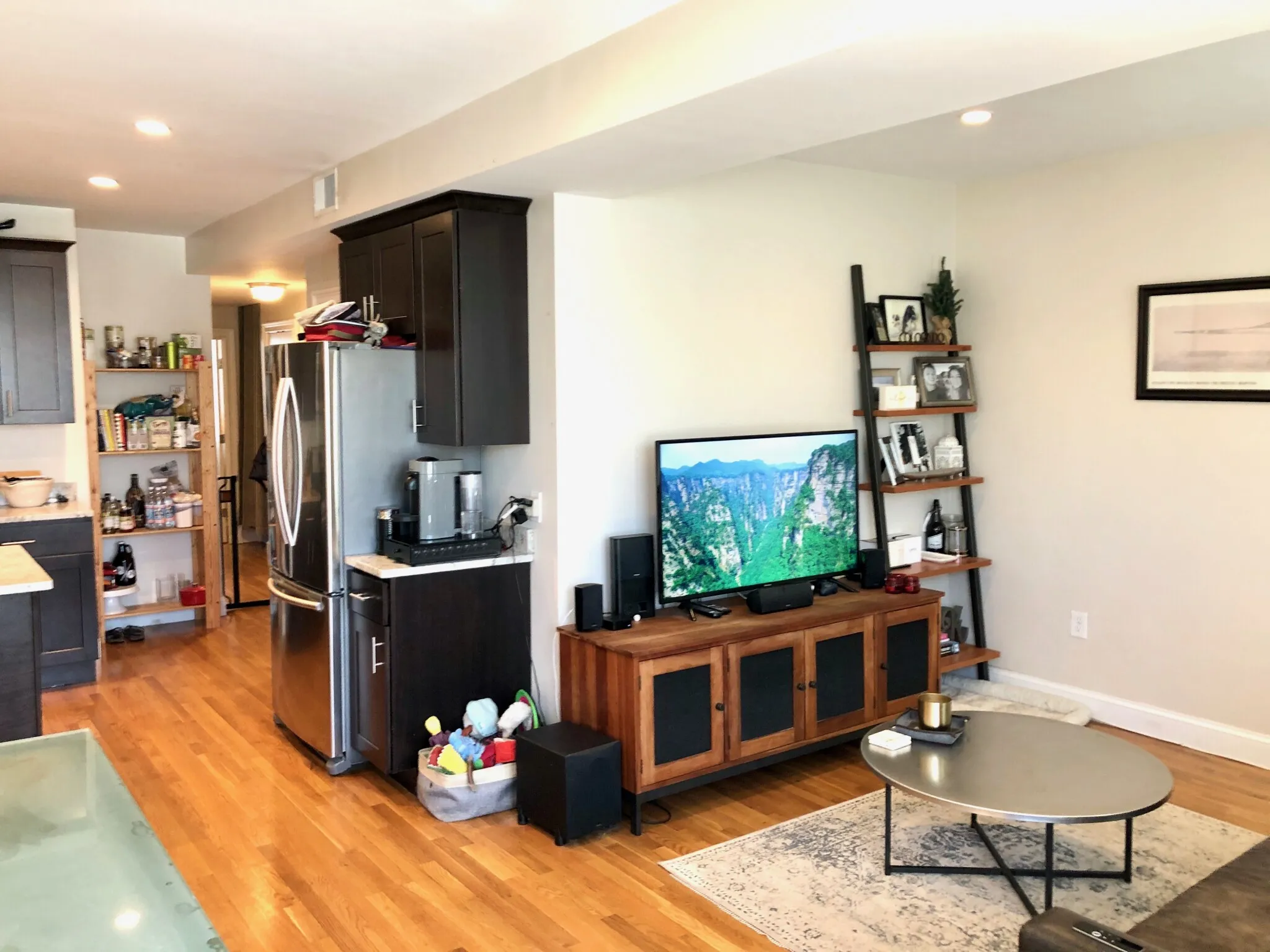 2 bed, 1 bath apartment for rent at 17 Plymouth St Unit 2, Wellington-Harrington — photo 6 of 10