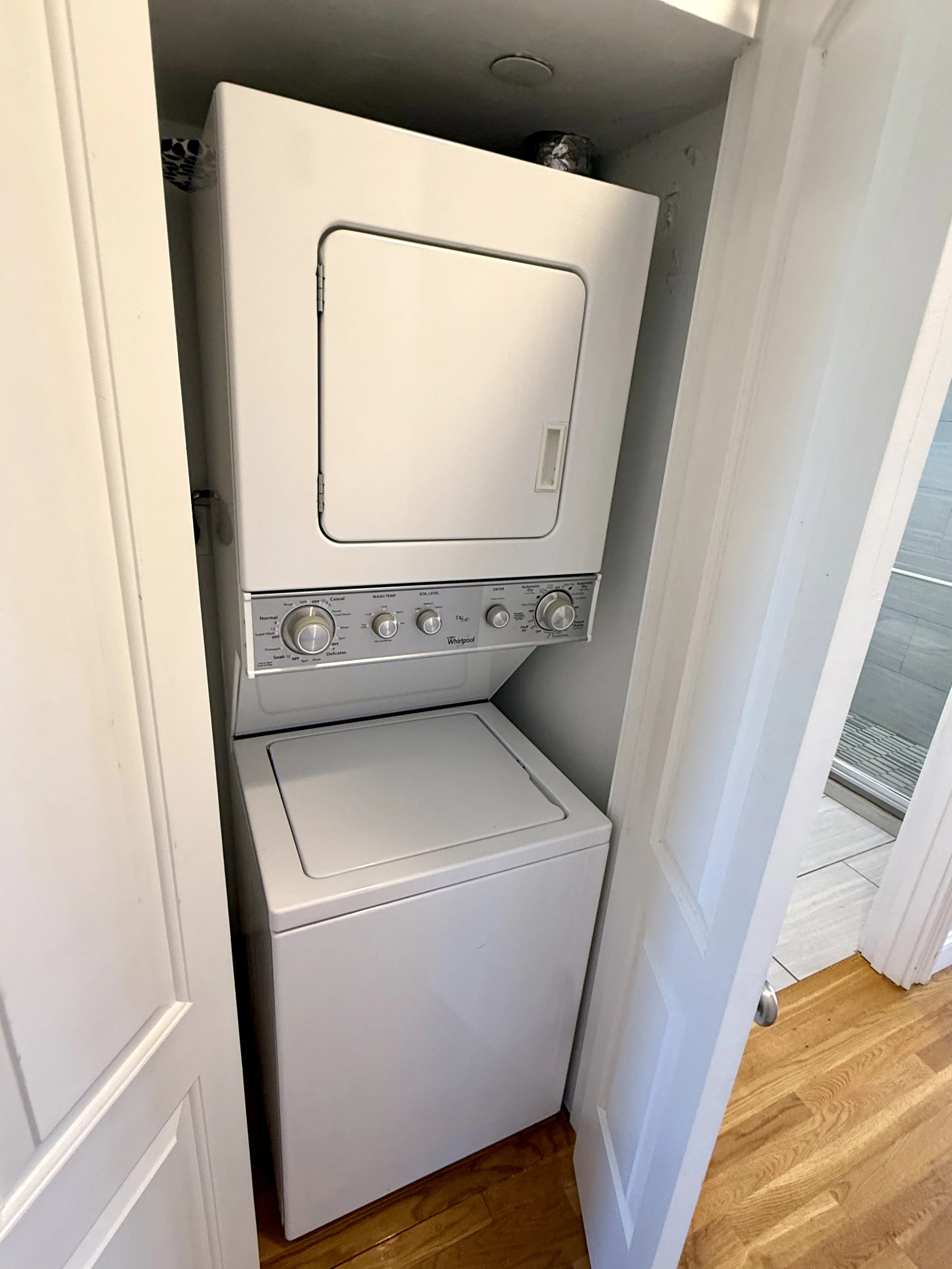 2 bed, 1 bath apartment for rent at 17 Plymouth St Unit 3A, Wellington-Harrington — photo 15 of 17
