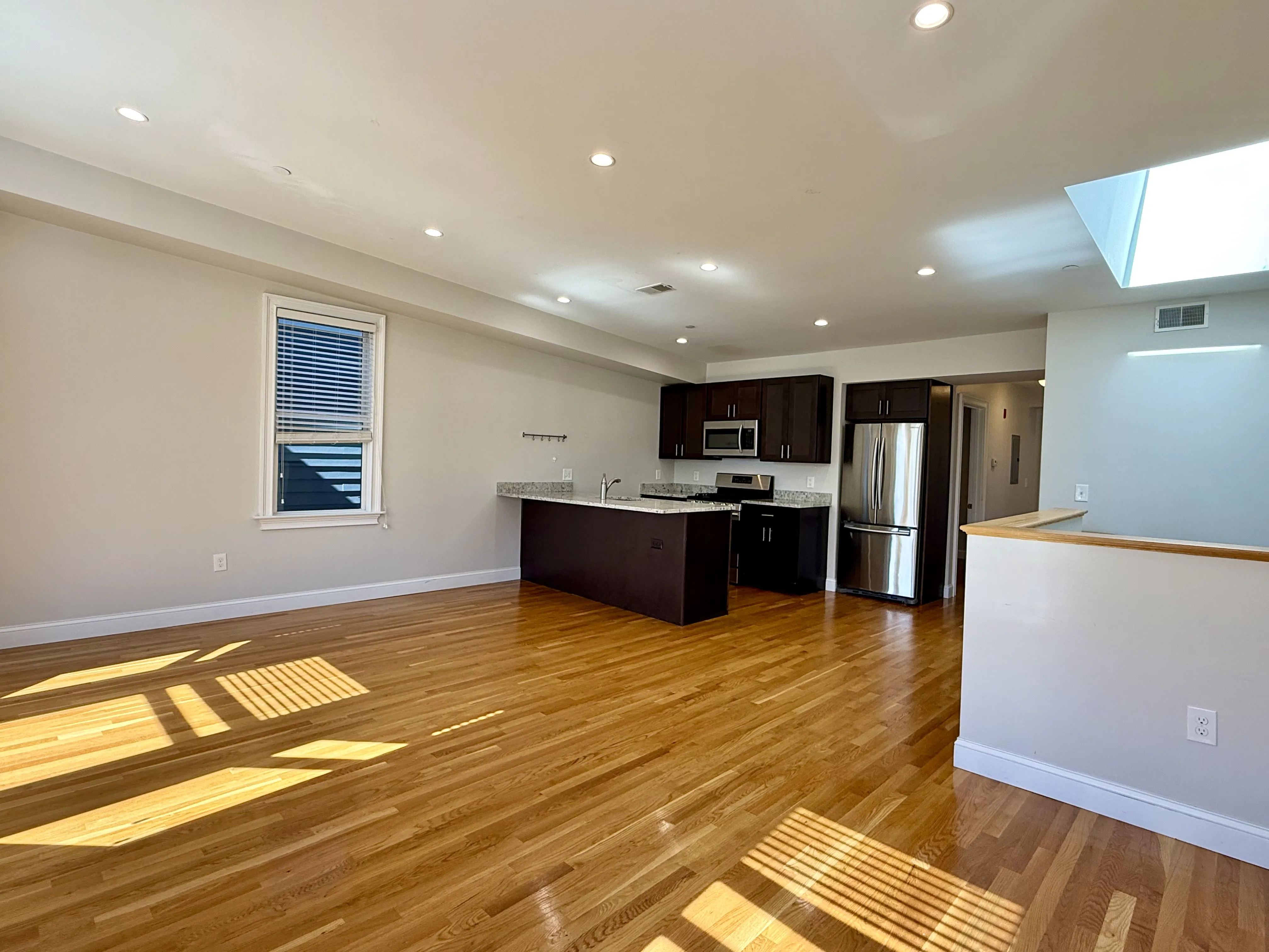 2 bed, 1 bath apartment for rent at 17 Plymouth St Unit 3A, Wellington-Harrington — photo 6 of 17