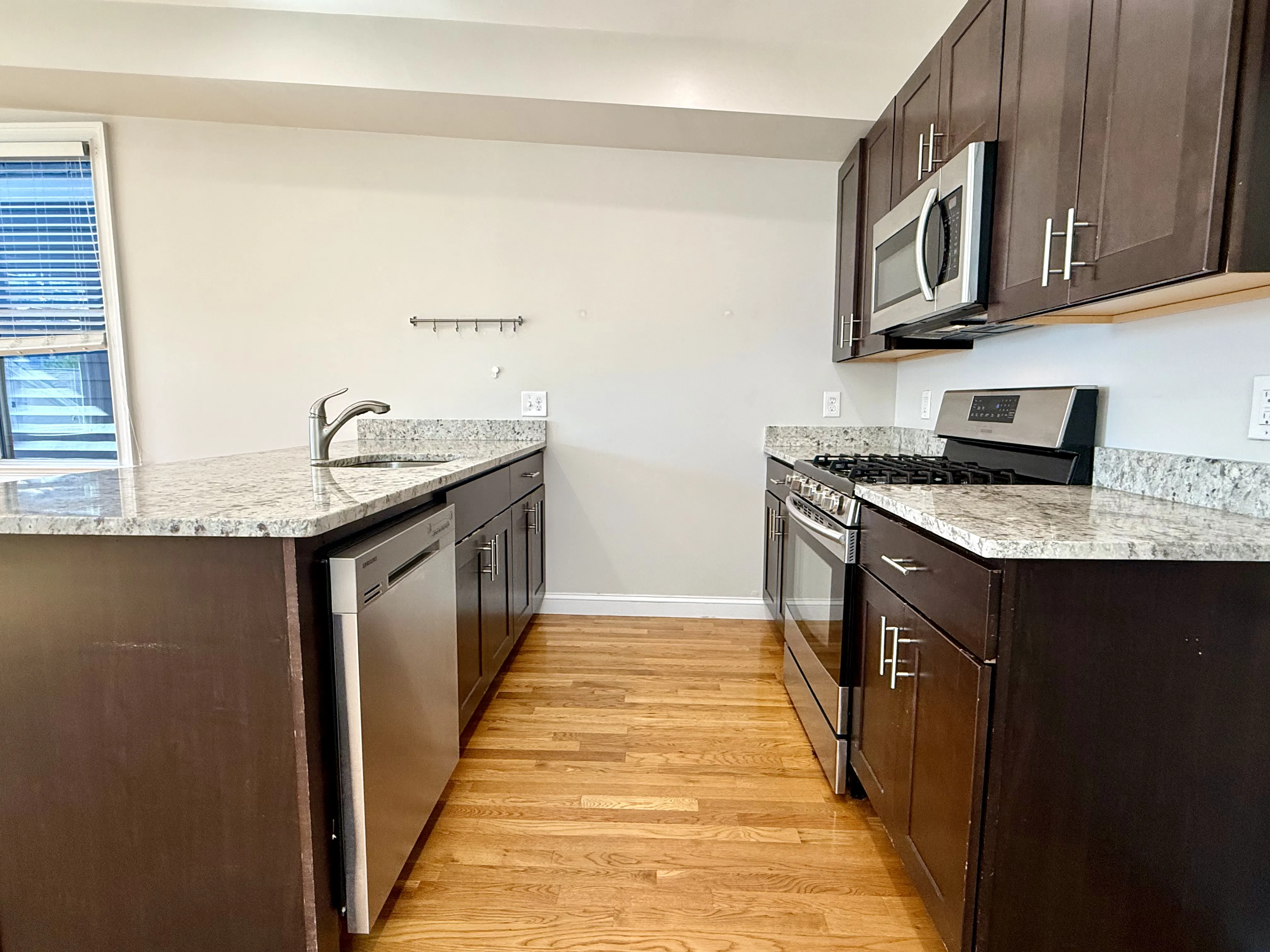 2 bed, 1 bath apartment for rent at 17 Plymouth St Unit 3A, Wellington-Harrington — photo 8 of 17