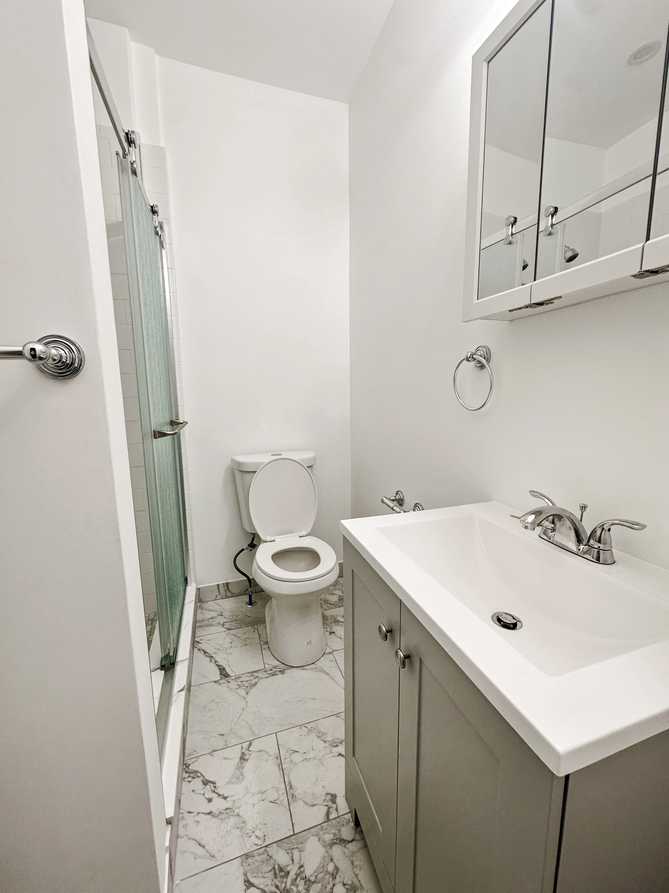 4 bed, 1 bath apartment for rent at 17 Pond St Unit 2, Jamaica Plain — photo 7 of 10