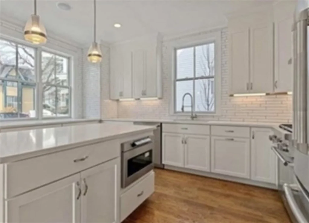 4 bed, 3 bath apartment for rent at 17 Porter St Unit 1, Spring Hill