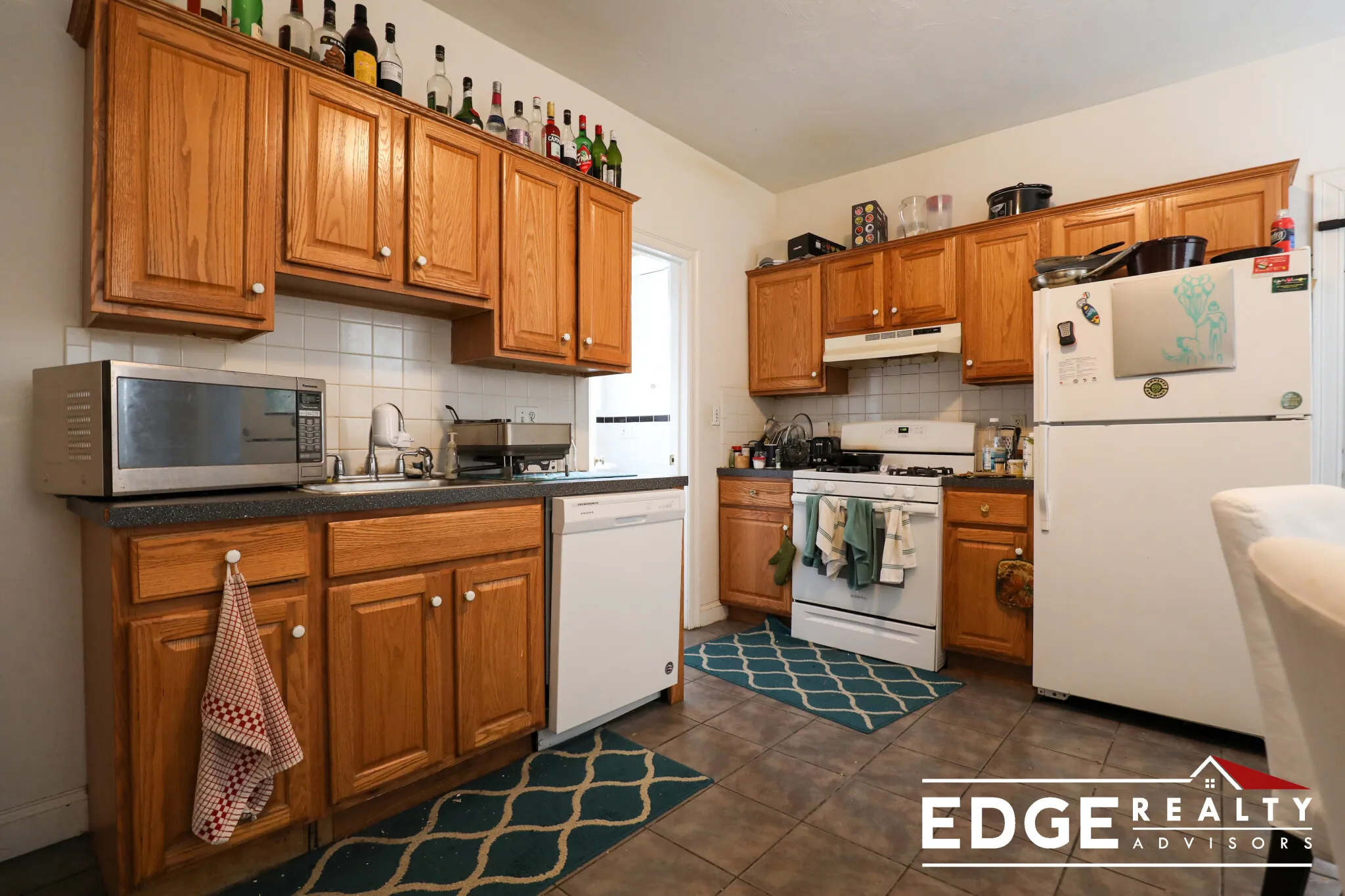 3 bed, 2 bath apartment for rent at 17 Pratt St Unit 1, Allston