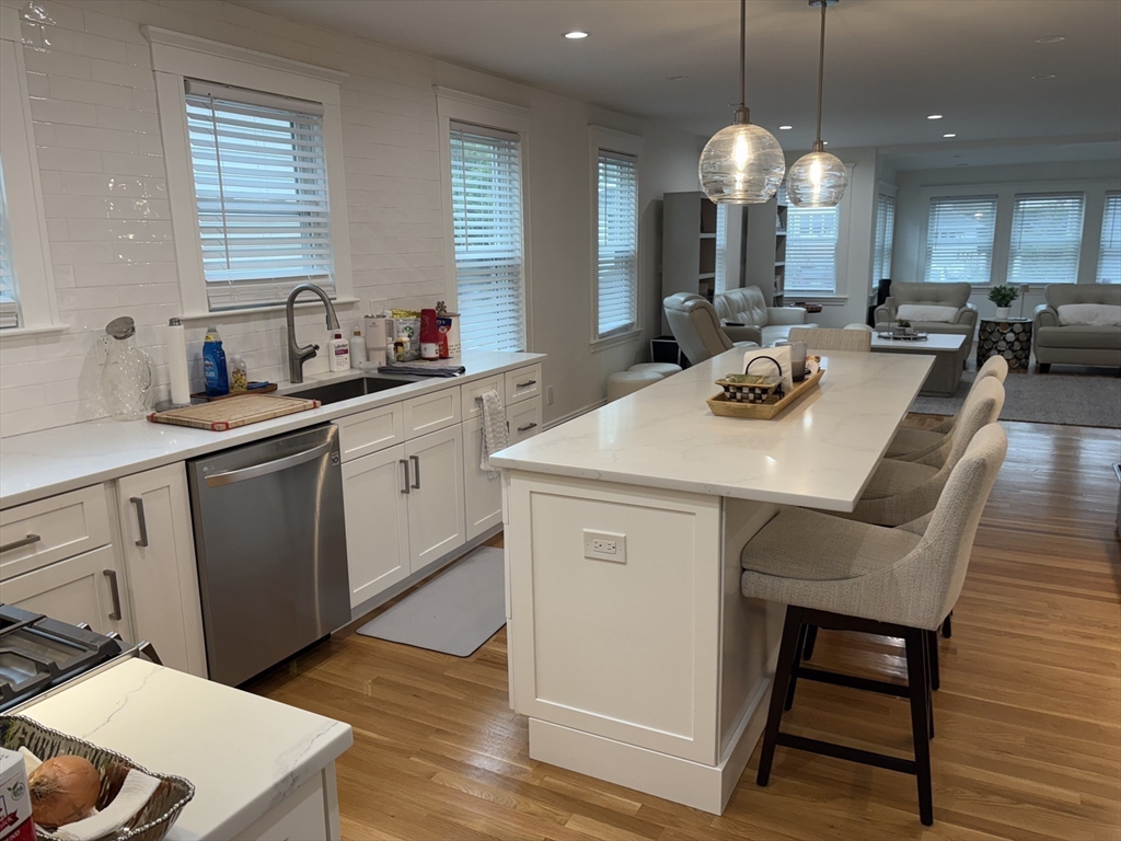 2 bed, 1 bath apartment for rent at 17 Prince St Unit 17, Belmont — photo 9 of 14