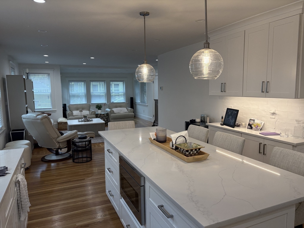 2 bed, 1 bath apartment for rent at 17 Prince St Unit 17, Belmont — photo 7 of 14