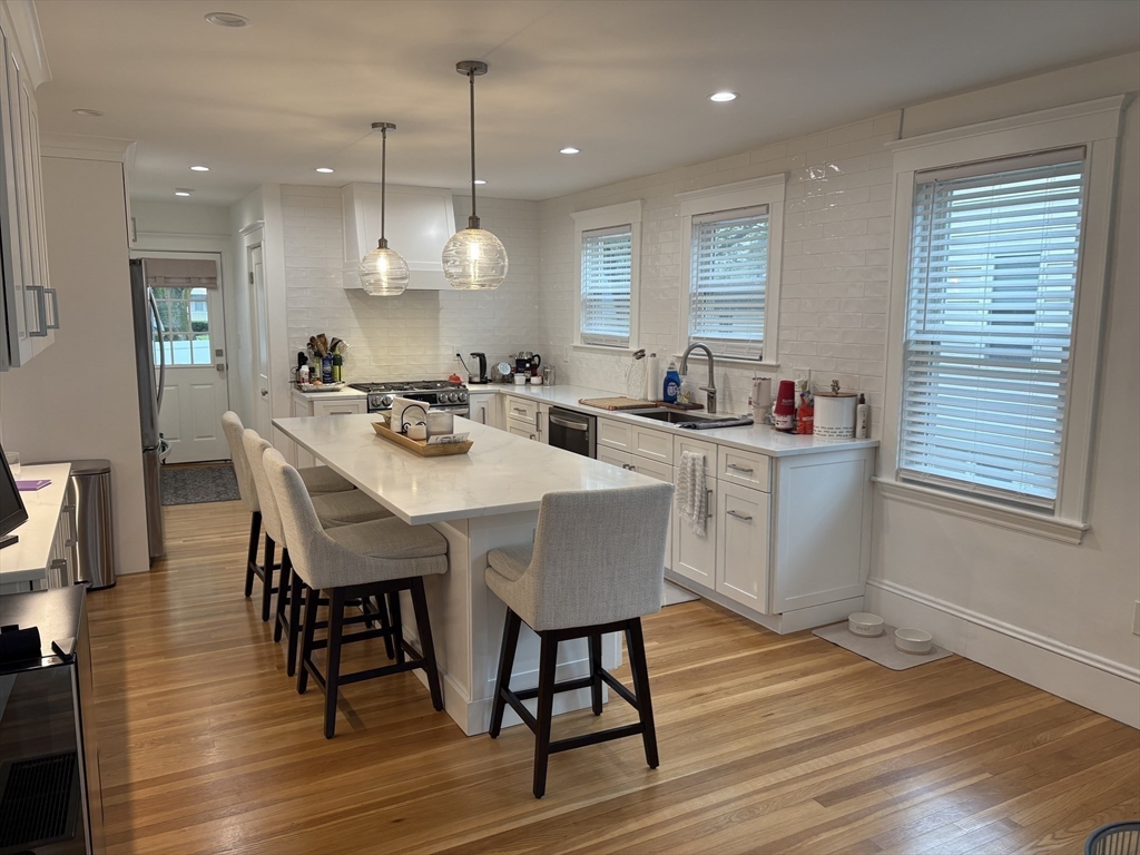 2 bed, 1 bath apartment for rent at 17 Prince St Unit 17, Belmont — photo 6 of 14