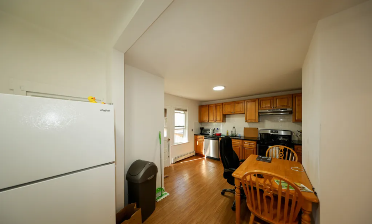 2 bed, 1 bath apartment for rent at 17 Princeton St Unit 3, South Medford — photo 1 of 12