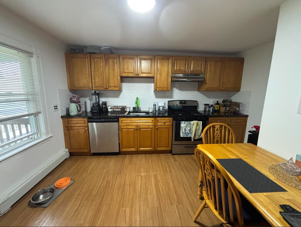 2 bed, 1 bath apartment for rent at 17 Princeton St Unit 3A, South Medford — photo 3 of 10