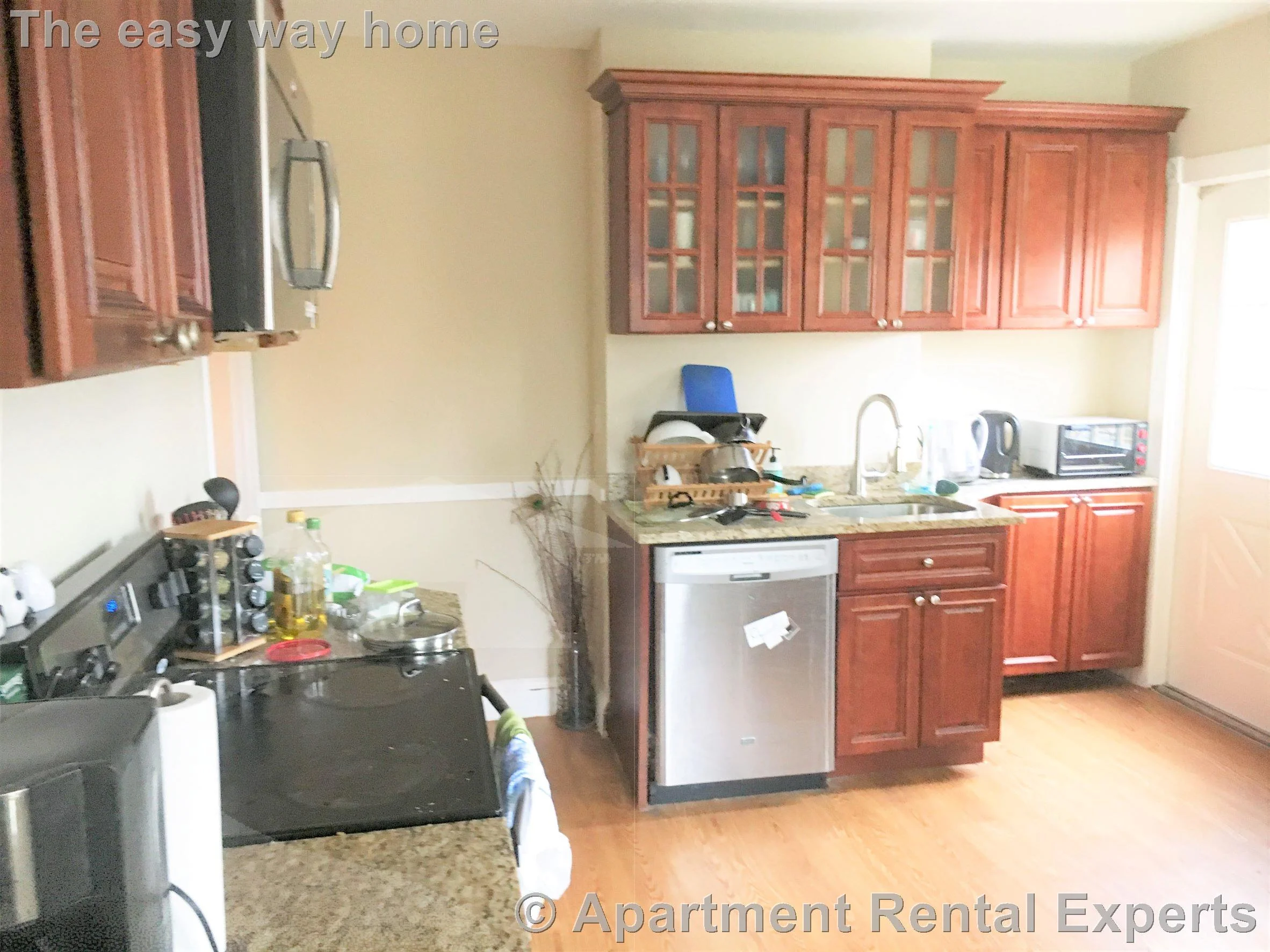 5 bed, 2 bath apartment for rent at 17 Putnam Ave, Harvard Square — photo 1 of 12