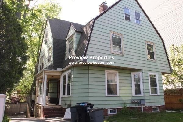 5 bed, 2 bath apartment for rent at 17 Putnam Unit P, Harvard Square — photo 11 of 12