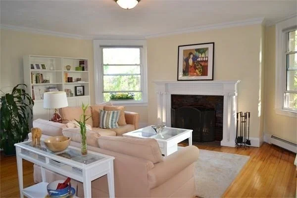 2 bed, 1 bath apartment for rent at 17 Regent Circle Unit 3, Brookline — photo 10 of 13