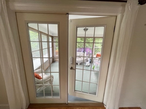 4 bed, 2 bath apartment for rent at 17 Ridley Rd, Dedham — photo 7 of 26