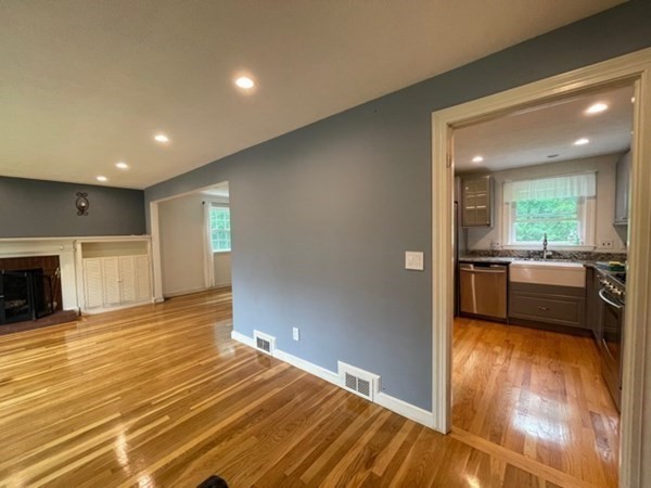 4 bed, 2 bath apartment for rent at 17 Ridley Rd, Dedham — photo 18 of 26