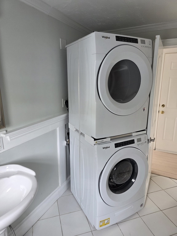 2 bed, 1 bath apartment for rent at 17 Robert St Unit 2, Fitchburg — photo 16 of 17